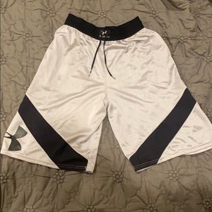 UA Basketball shorts